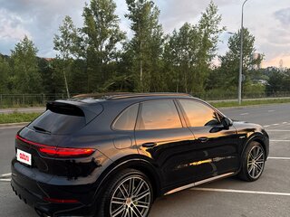 2019 Porsche Cayenne E-Hybrid III, синий, 6390000 рублей, вид 1