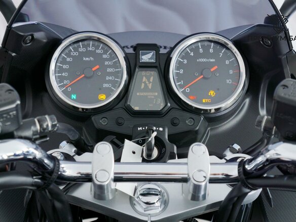 2026 Honda CB 1300, чёрный, 1899000 рублей - вид 11