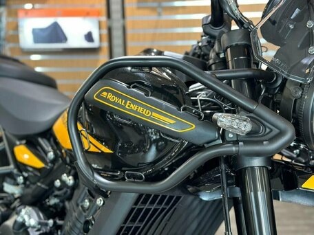2025 Royal Enfield Himalayan, чёрный, 594000 рублей, вид 2