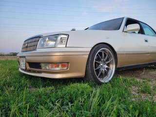1997 Toyota Crown X (S150), белый, 800000 рублей, вид 5