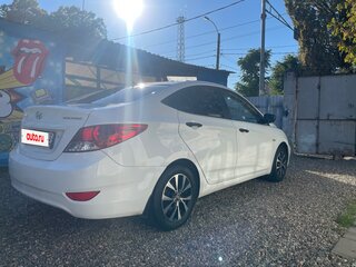 2014 Hyundai Solaris I, белый, 750000 рублей, вид 4