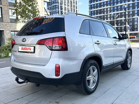 2019 Kia Sorento II Рестайлинг, серебристый, 2050000 рублей, вид 4