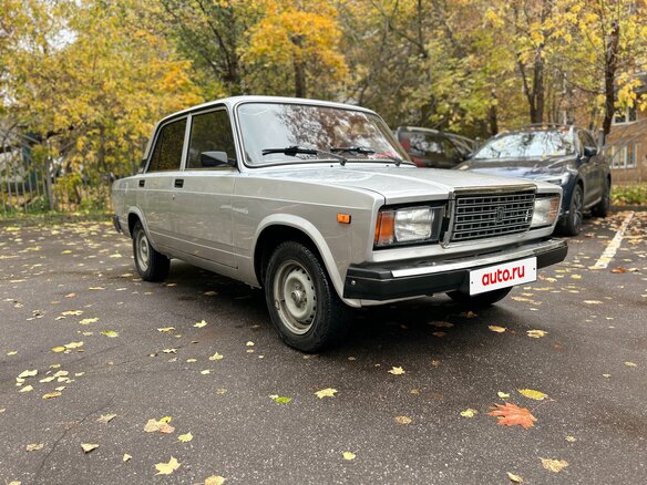 2010 Lada (ВАЗ) 2107, серебристый, 210000 рублей