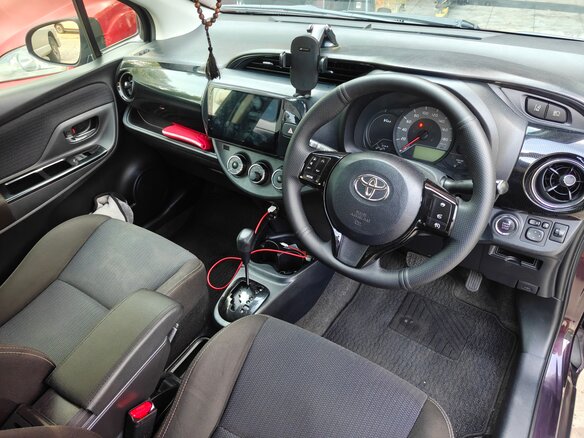 2018 Toyota Vitz III (XP130) Рестайлинг, фиолетовый, 850000 рублей - вид 7