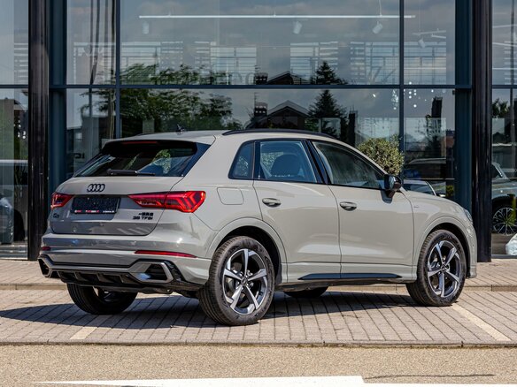 2025 Audi Q3 45 TFSI II (F3), серый, 4095000 рублей - вид 23