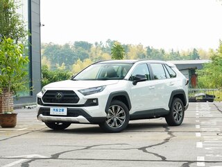 2025 Toyota RAV4 V (XA50), белый, 3950000 рублей, вид 1