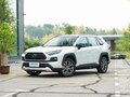 2025 Toyota RAV4 V (XA50), белый, 3950000 рублей