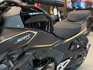 2026 QJMotor SRK 550, чёрный, 529000 рублей, вид 4