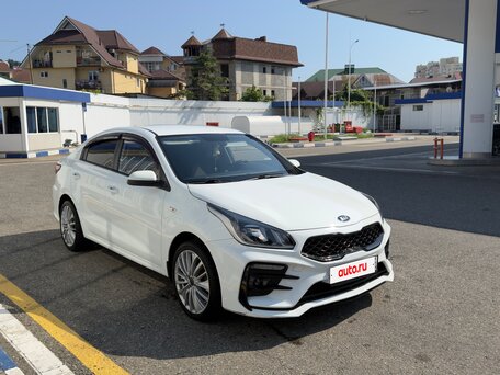 2018 Kia Rio IV, белый, вид 2