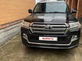 2016 Toyota Land Cruiser 200 Series Рестайлинг 2, чёрный, 5800000 рублей, вид 1