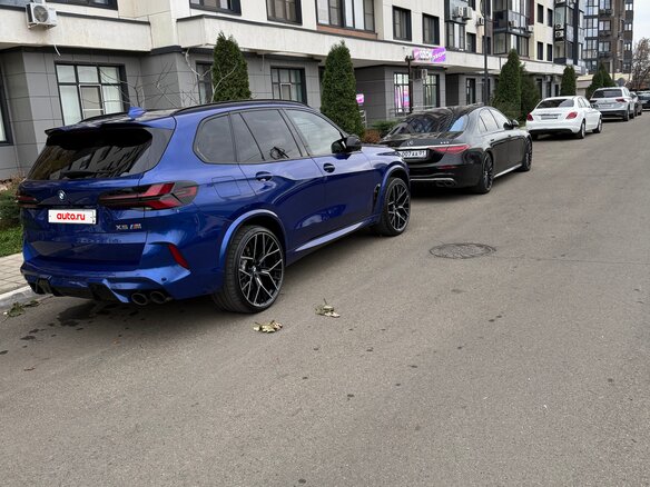 2021 BMW X5 M III (F95), синий, 8200000 рублей - вид 7