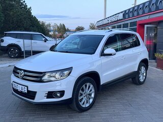2012 Volkswagen Tiguan I Рестайлинг, белый, 1299900 рублей, вид 4