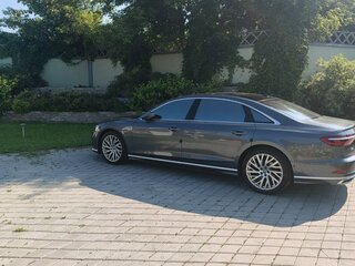 2020 Audi A8 Long 50 TDI IV (D5), серый, 6200000 рублей, вид 1
