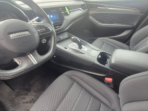 2021 Haval F7 I, серебристый, 1650000 рублей - вид 4
