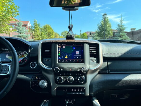 2019 Ram 1500 Quad Cab V, красный, 5900000 рублей - вид 12