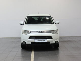 2013 Mitsubishi Outlander III, белый, 979000 рублей, вид 2