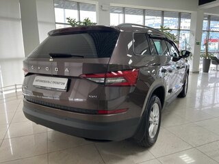 2019 Skoda Kodiaq I, коричневый, 2410000 рублей, вид 5