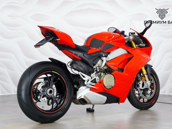 2018 Ducati Panigale V4, красный, 1727000 рублей - вид 5