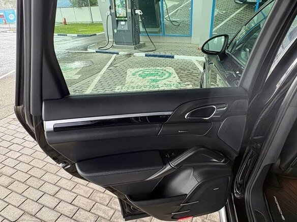 2010 Porsche Cayenne S II (958), чёрный, 2100000 рублей - вид 18