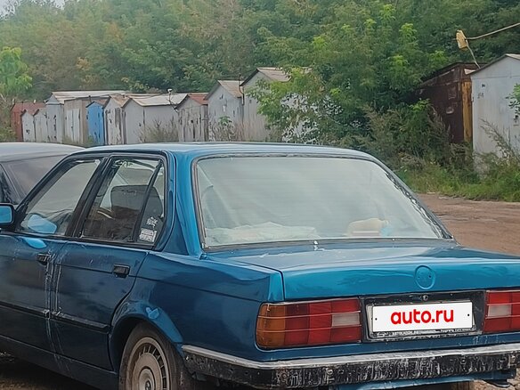 1990 BMW 3 серии 318i II (E30), синий, 350000 рублей - вид 4