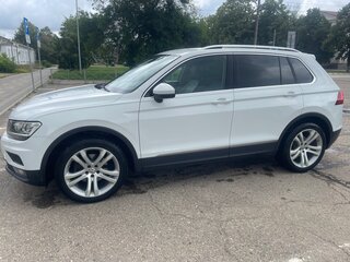 2017 Volkswagen Tiguan II, белый, 1850000 рублей, вид 4