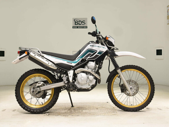 2008 Yamaha XT250 Serow, белый, 480000 рублей