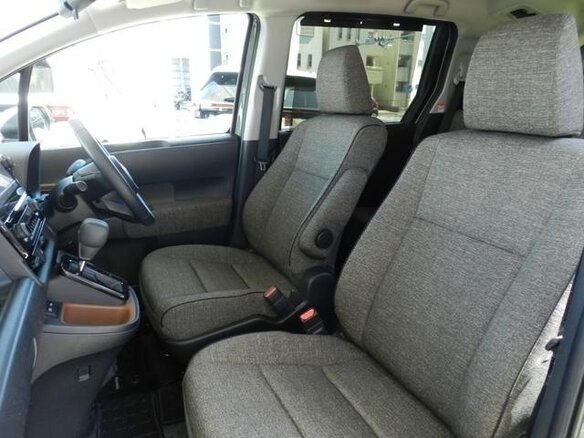 2023 Toyota Sienta III, зелёный, 1440548 рублей - вид 20