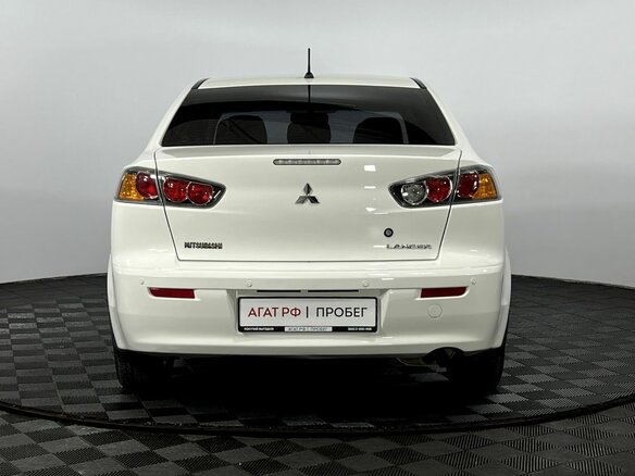 2013 Mitsubishi Lancer X Рестайлинг, белый, 960000 рублей - вид 6