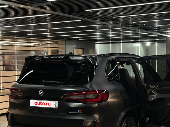 2022 BMW X5 M Competition III (F95), чёрный, 11600000 рублей - вид 2