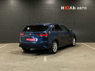 2018 Kia Ceed III, синий, 1600000 рублей, вид 5
