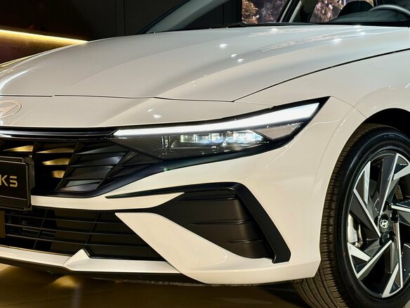 2026 Hyundai Elantra VII (CN7) Рестайлинг, белый, 1930000 рублей - вид 1