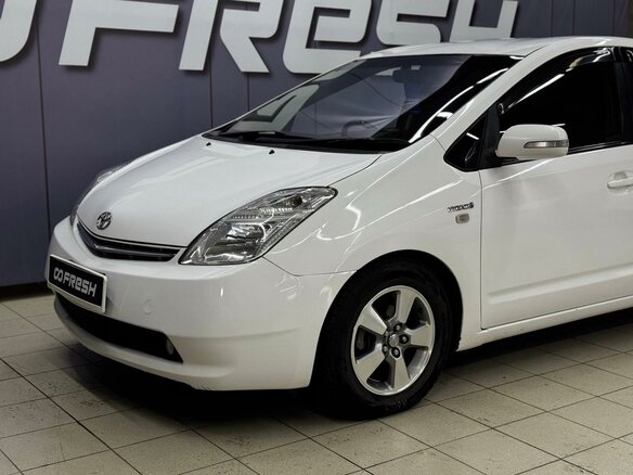 2010 Toyota Prius JDM II Рестайлинг (XW20), белый, 749000 рублей - вид 12
