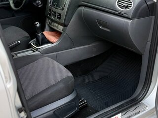 2007 Ford Focus II Рестайлинг, серебристый, 550000 рублей, вид 4