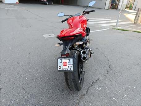2015 Ducati Monster 821, красный, 569999 рублей, вид 5