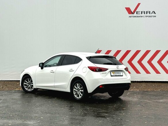 2014 Mazda 3 III (BM), белый, 1250000 рублей - вид 2