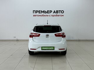 2013 Kia Rio III, белый, 755000 рублей, вид 5