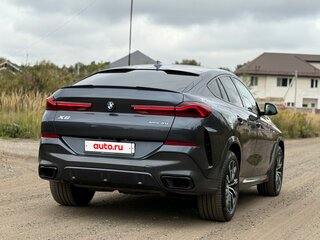 2021 BMW X6 40i III (G06), серый, 7650000 рублей, вид 5