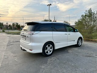 2010 Toyota Estima III Рестайлинг, белый, 1600000 рублей, вид 5
