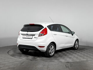 2016 Ford Fiesta Mk6 Рестайлинг, белый, 760000 рублей, вид 5