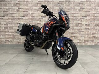 2017 KTM 1290 Super Adventure S, чёрный, 1163000 рублей, вид 4