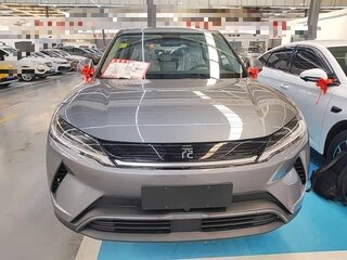 2026 BYD Yuan Up 32 kWh, серебристый, 1750213 рублей, вид 2