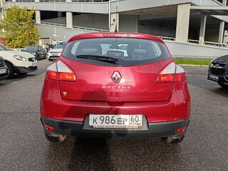 2010 Renault Megane III, красный, 515000 рублей, вид 3
