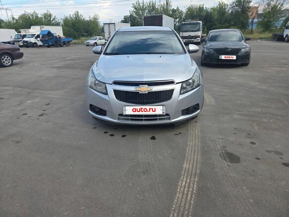 2010 Chevrolet Cruze I, серебристый - вид 1