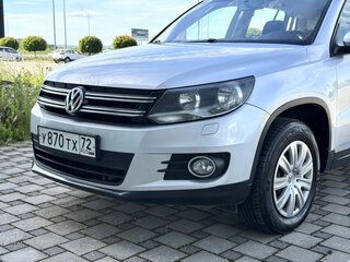2014 Volkswagen Tiguan I Рестайлинг, серебристый, 1400000 рублей, вид 3