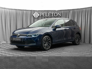 2021 Volkswagen Golf VIII, синий, 2880000 рублей, вид 1