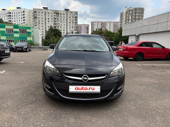 2013 Opel Astra J Рестайлинг, чёрный, 900000 рублей - вид 2