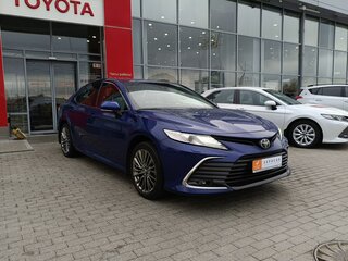 2021 Toyota Camry VIII (XV70) Рестайлинг, синий, 3283000 рублей, вид 3