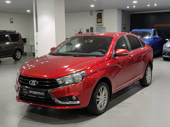 2016 Lada (ВАЗ) Vesta I, красный