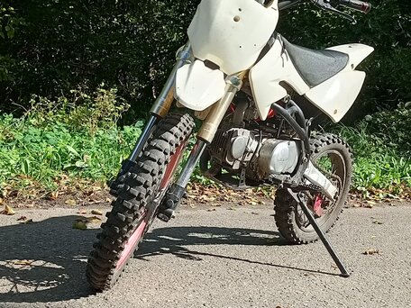 2020 Regulmoto Seven Medalist 150E, белый, 45000 рублей, вид 1