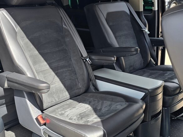 2019 Volkswagen Multivan T6, чёрный, 4200000 рублей - вид 11